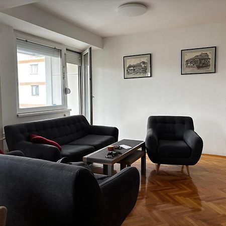 Central Skopje Apartment エクステリア 写真
